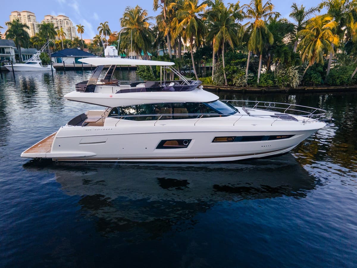 RELENTLESS — 2018 · 55.97' · 3 Cabins · Pre-Owned