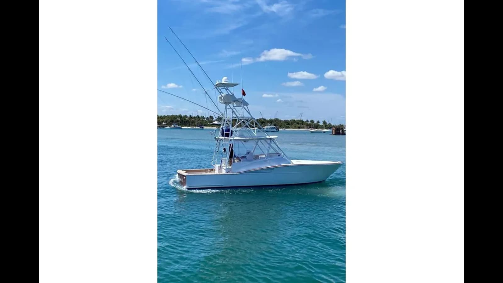 2001 PREDATOR 35 EXPRESS — 2001 · 34.97' · 1 Cabin · Pre-Owned
