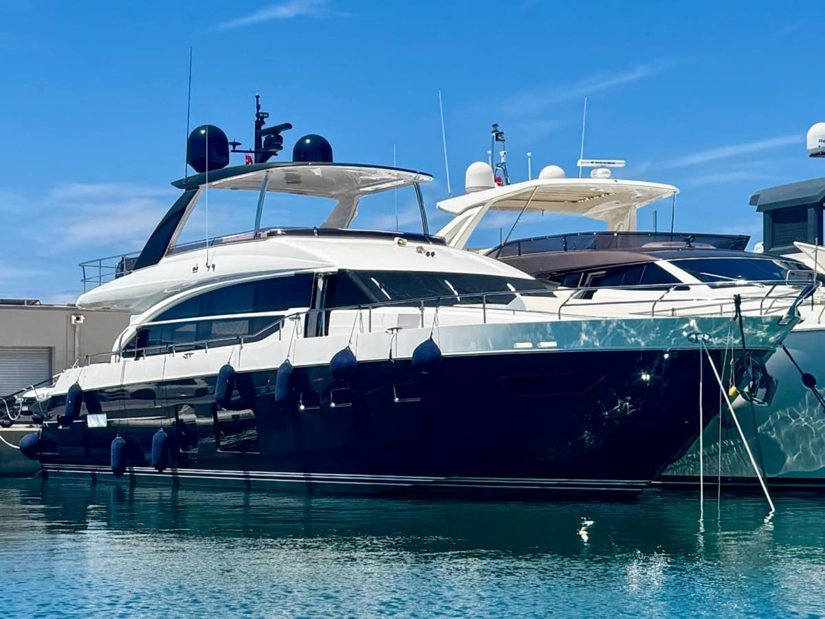 LADY N — 2017 · 77.79' · 4 Cabins · Pre-Owned