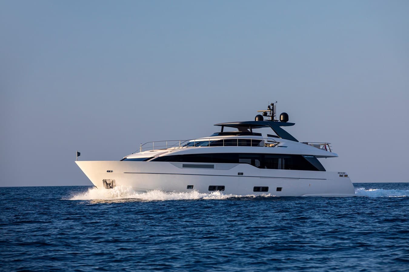 SEVEN — 2022 · 90.55' · 4 Cabins · Pre-Owned