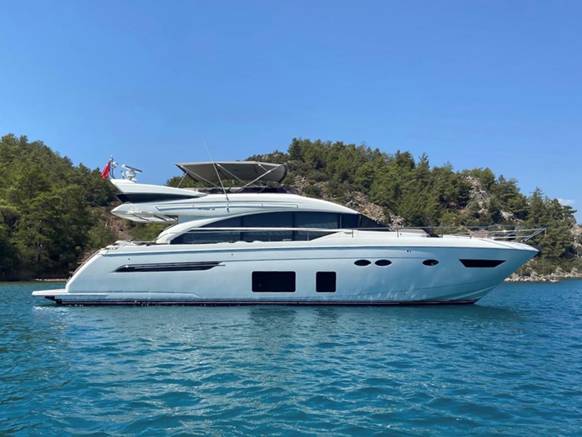 DAPHNE — 2018 · 69.72' · 4 Cabins · Pre-Owned