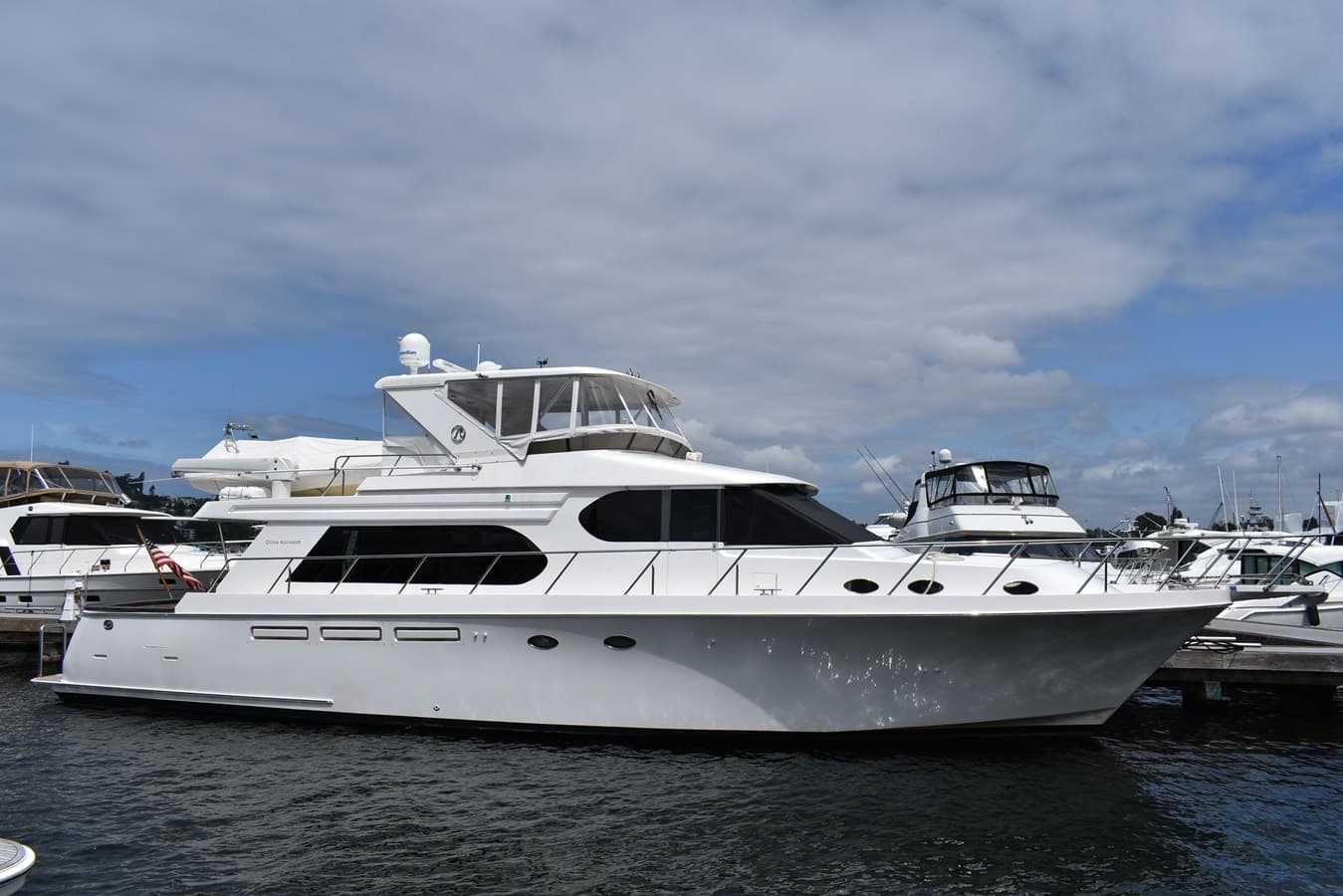 64 OCEAN ALEXANDER — 2004 · 69.65' · 3 Cabins · Pre-Owned