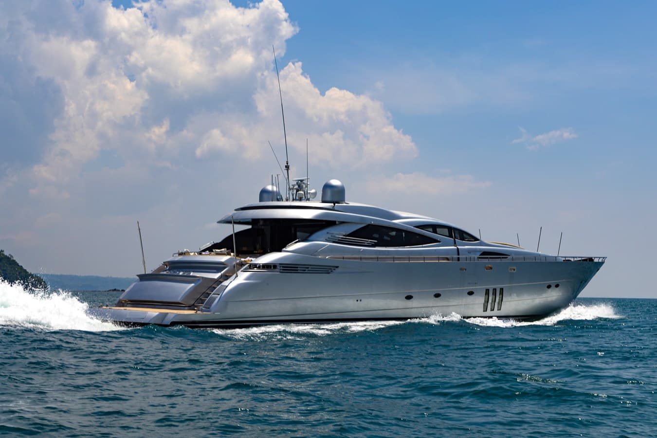 SORAYA — 2007 · 116.04' · 3 Cabins · Pre-Owned