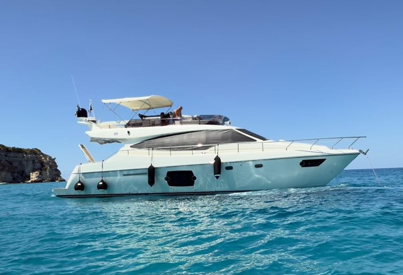 CAMILLA — 2010 · 50.98' · 3 Cabins · Pre-Owned