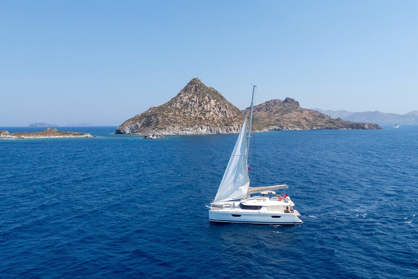 N/A — 2020 · 49.15' · 4 Cabins · Pre-Owned