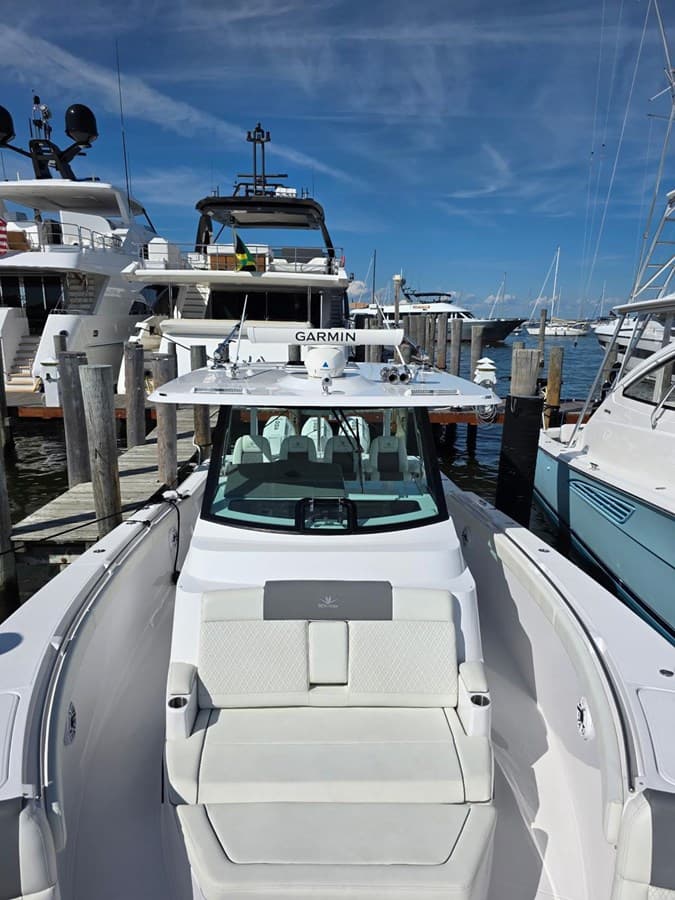 LIL DINGHY — 2025 · 38.98' · 1 Cabin · Pre-Owned