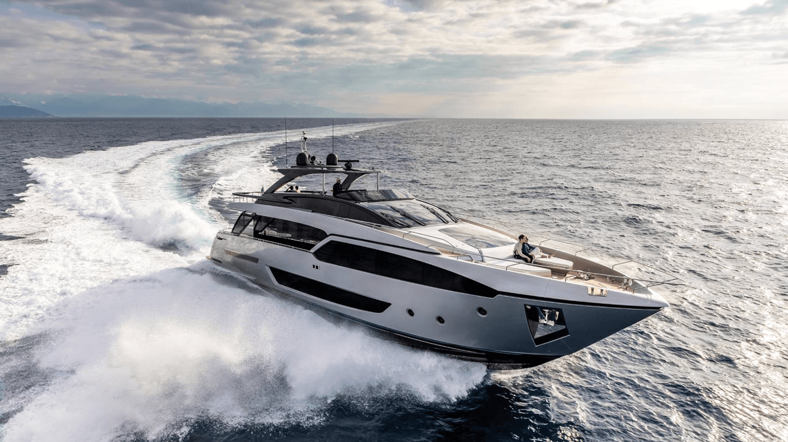 GLA — 2024 · 93.47' · 4 Cabins · Pre-Owned