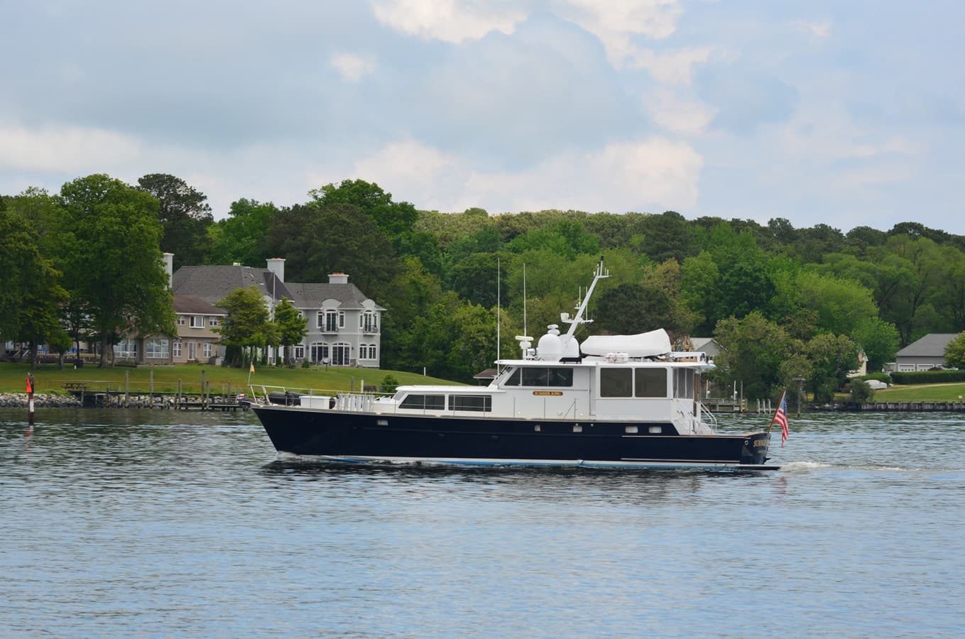 SUMMER SONG — 1969 · 67.98' · 3 Cabins · Pre-Owned