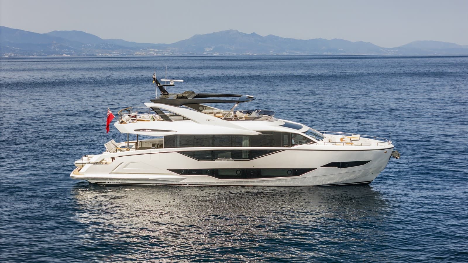 W OF JERSEY — 2022 · 88.91' · 4 Cabins · Pre-Owned