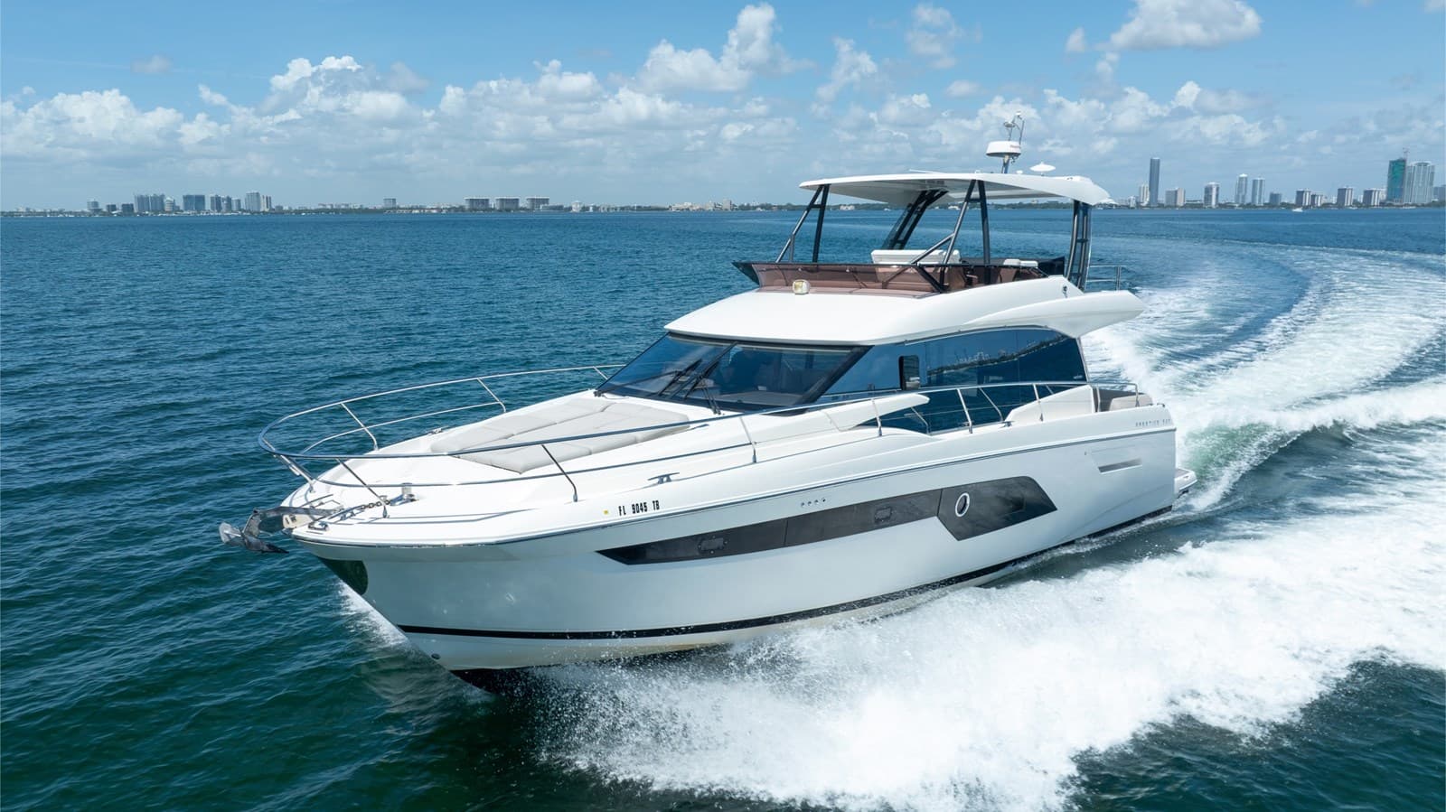 ROLE — 2020 · 51.97' · 3 Cabins · Pre-Owned