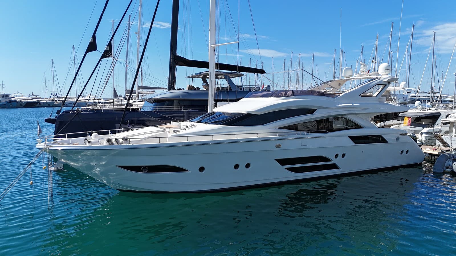 DOMINATOR — 2009 · 78.58' · 4 Cabins · Pre-Owned