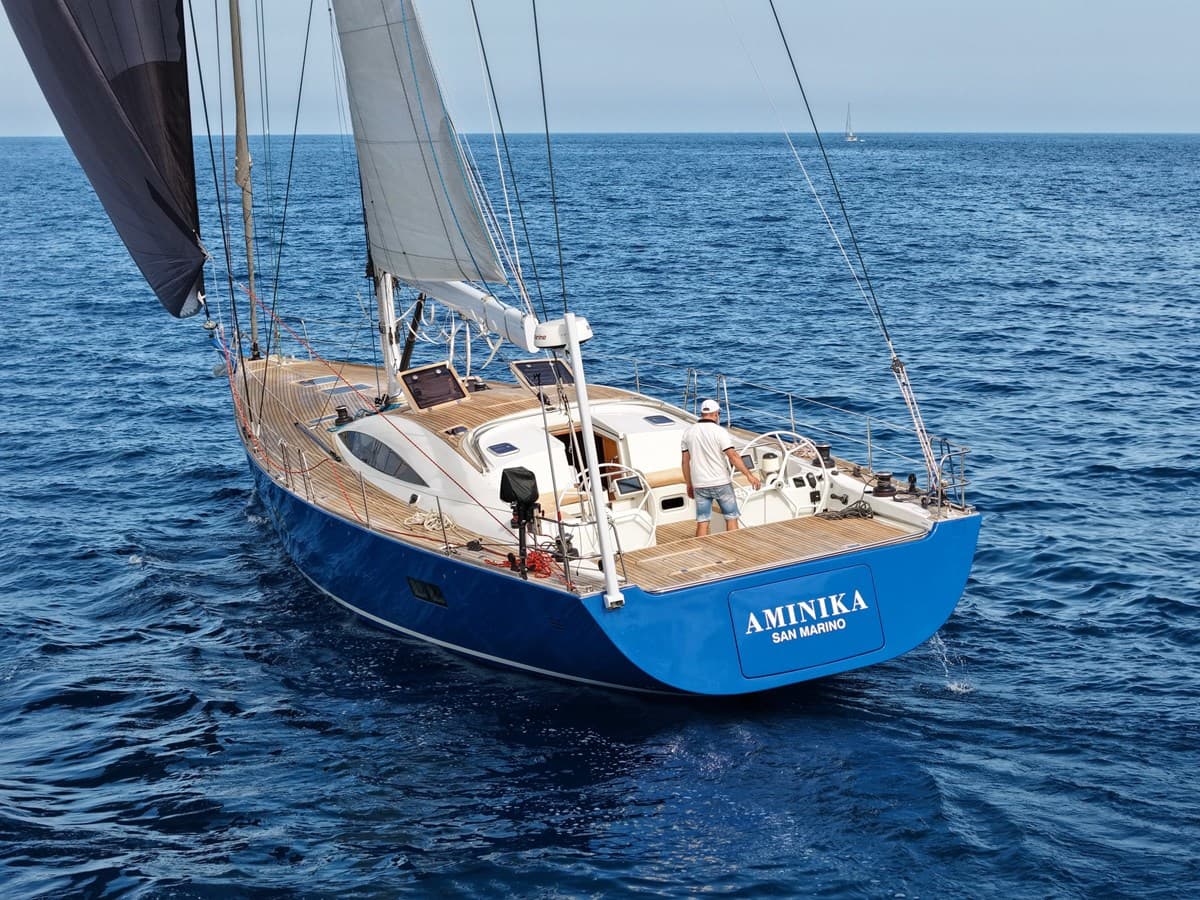 AMINIKA — 2020 · 68.9' · 3 Cabins · Pre-Owned