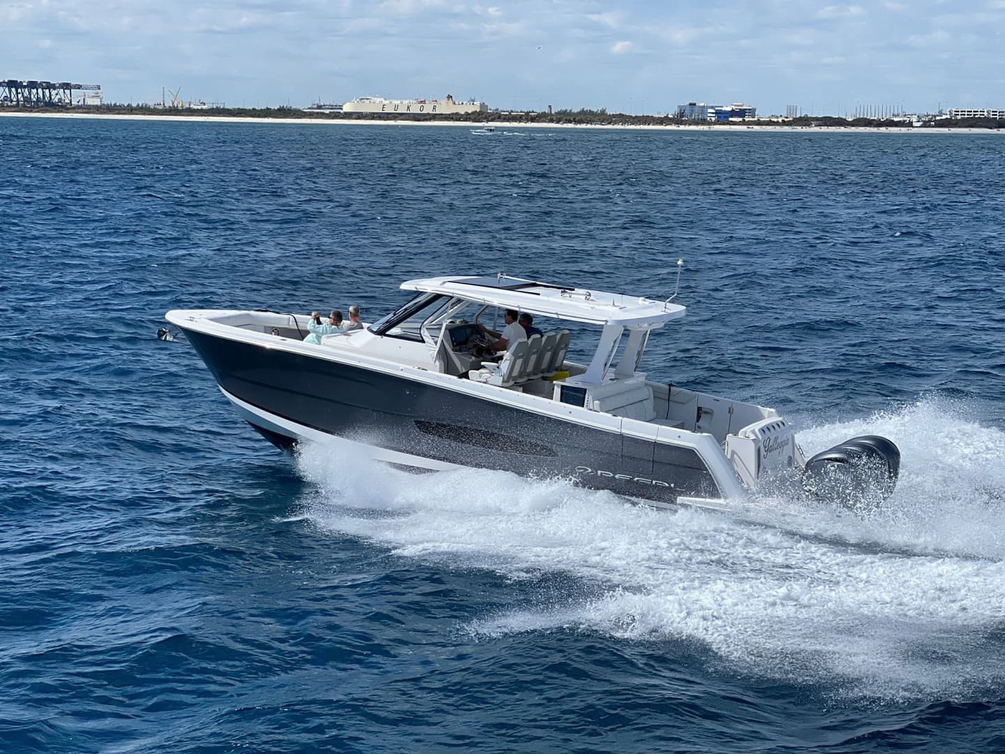 2022 Regal SAV — 2022 · 39' · Pre-Owned