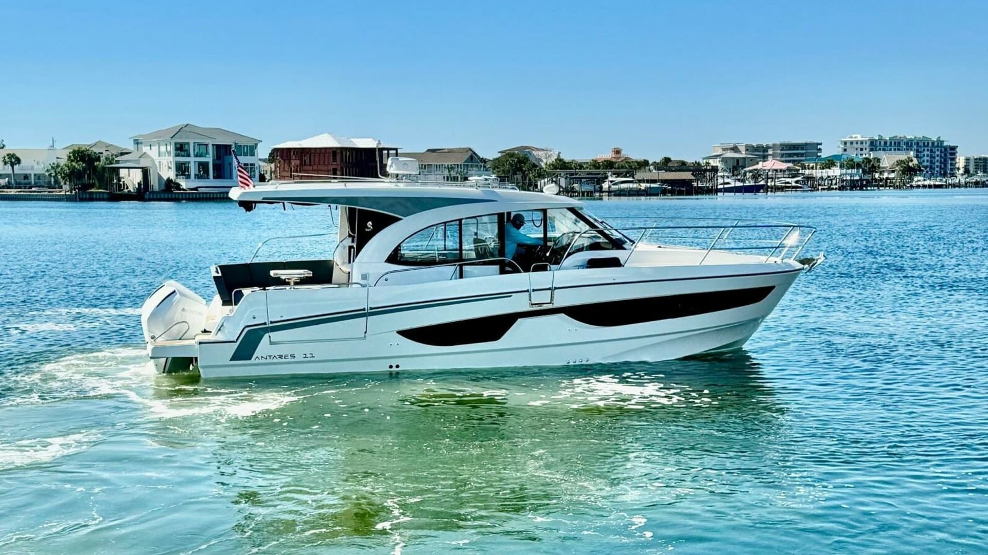 Doc-N-Pilot — 2022 · 36' · 2 Cabins · Pre-Owned