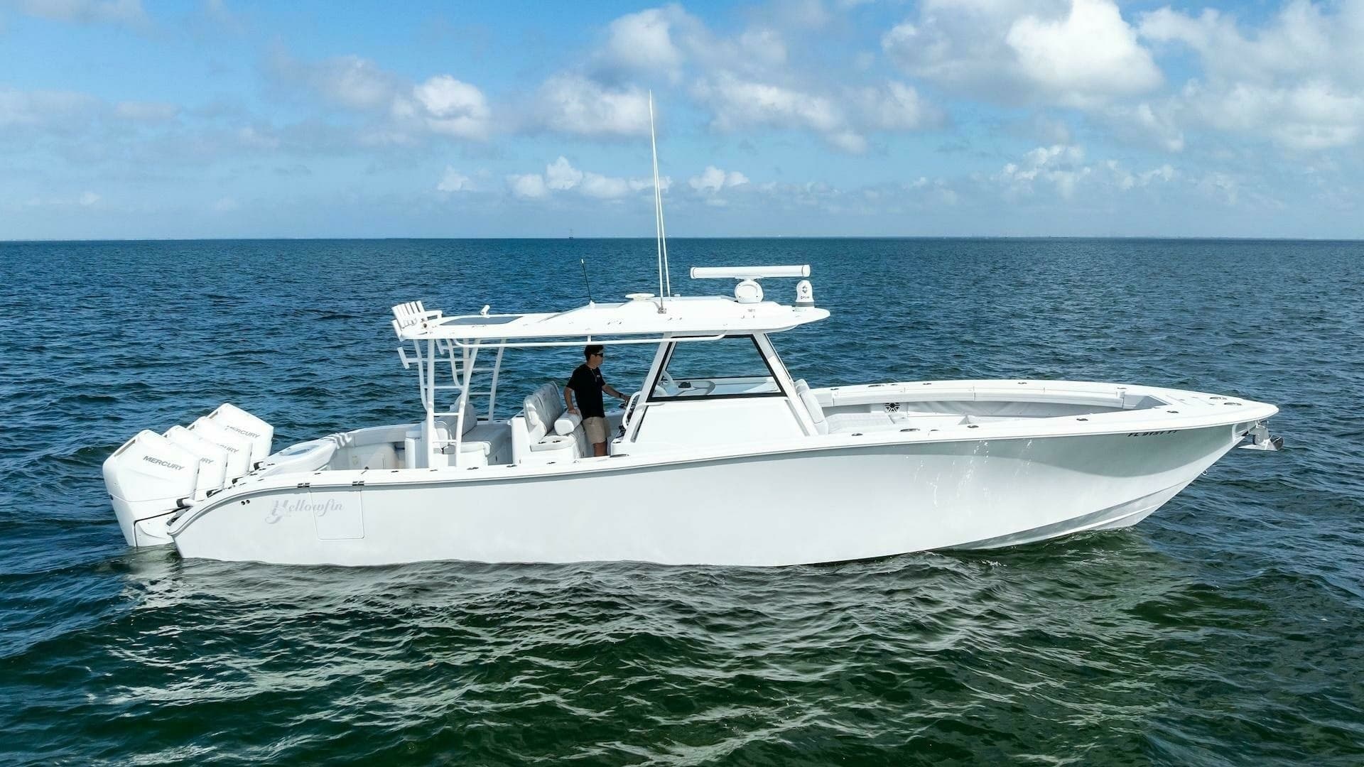2024 Yellowfin 42 Offshore — 2024 · 42' · 1 Cabin · Pre-Owned