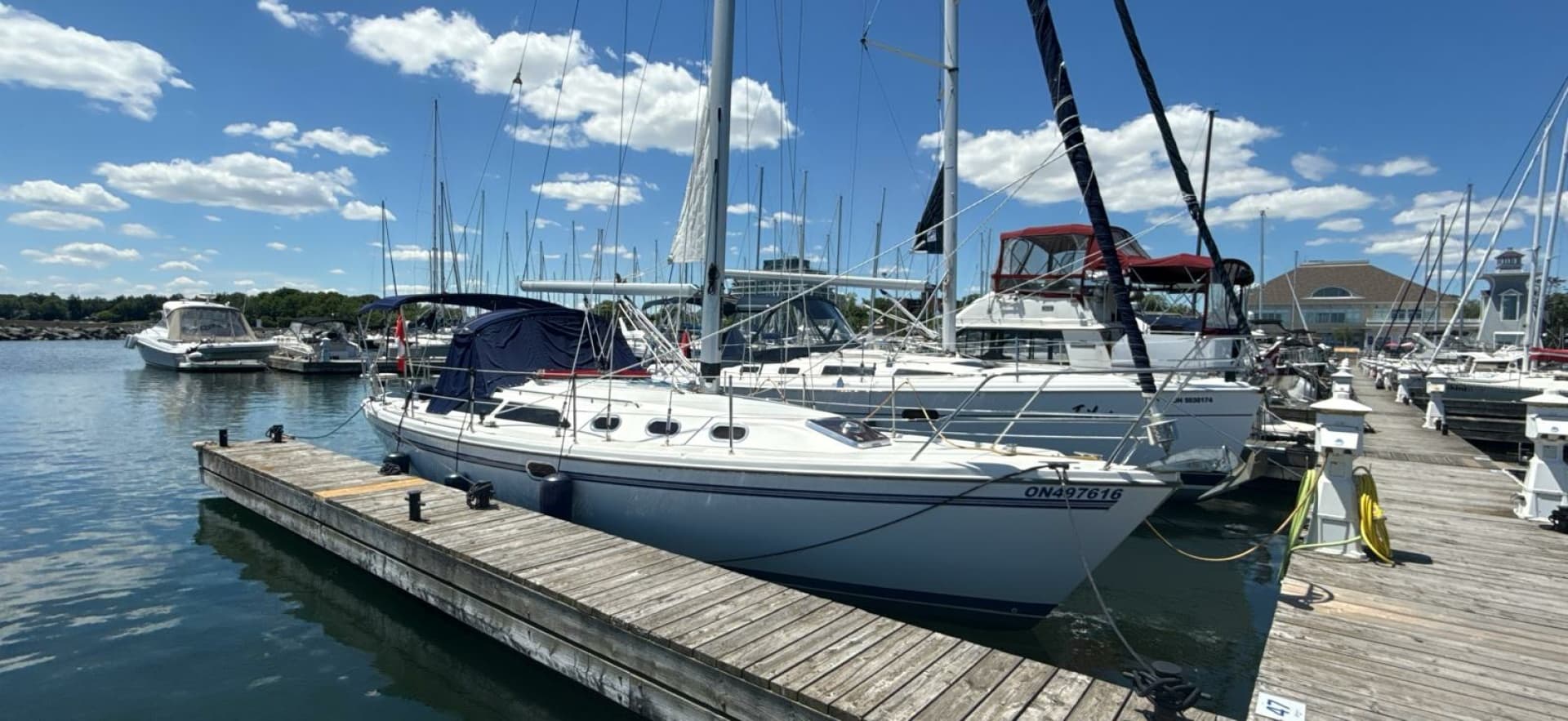 2005 Catalina 34 MK II — 2005 · 34' · Pre-Owned