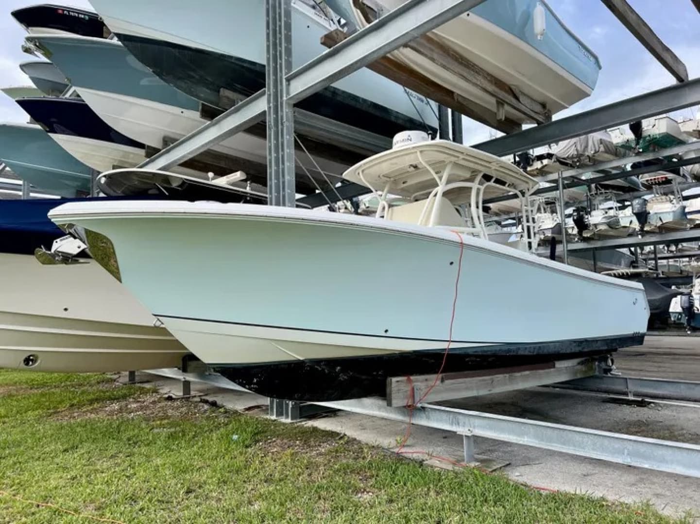 MYSTIC WENCH — 2014 · 30' · Pre-Owned