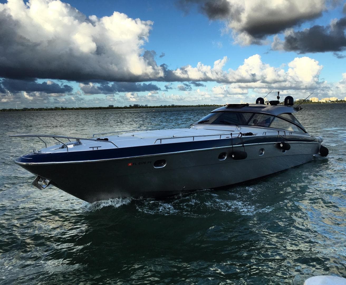 TUA — 2009 · 54' · Pre-Owned