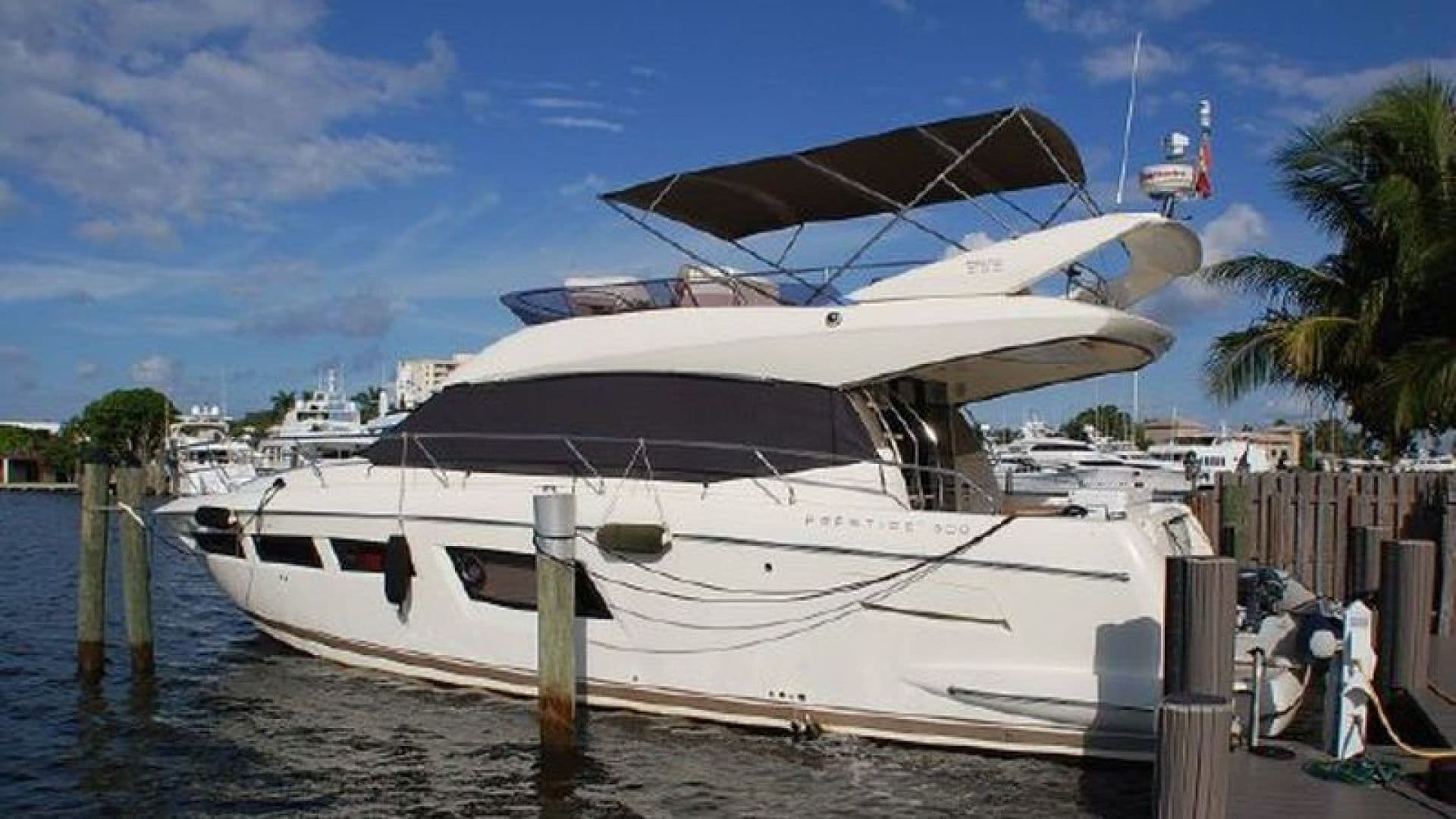 L'Etoile — 2014 · 50' · 3 Cabins · Pre-Owned