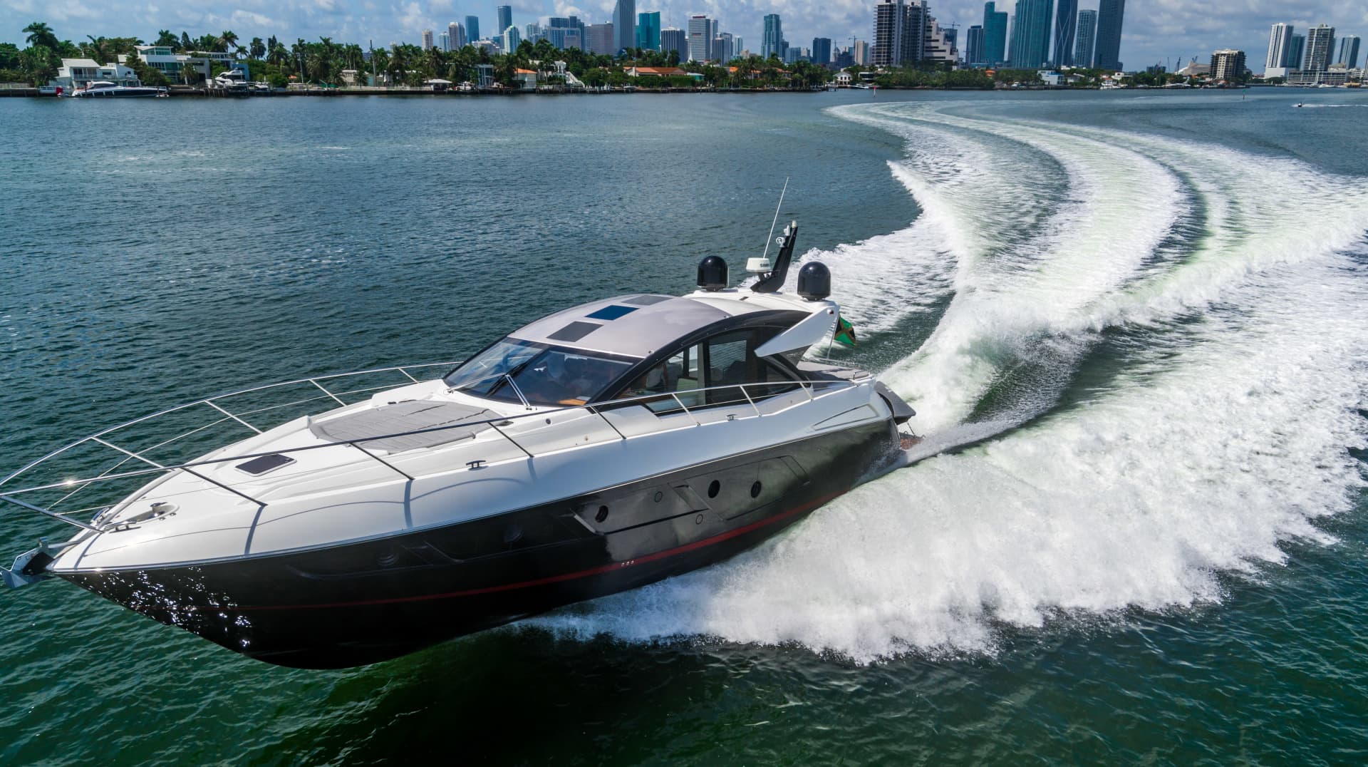 2019 Sunseeker Predator — 2019 · 59' · 3 Cabins · Pre-Owned