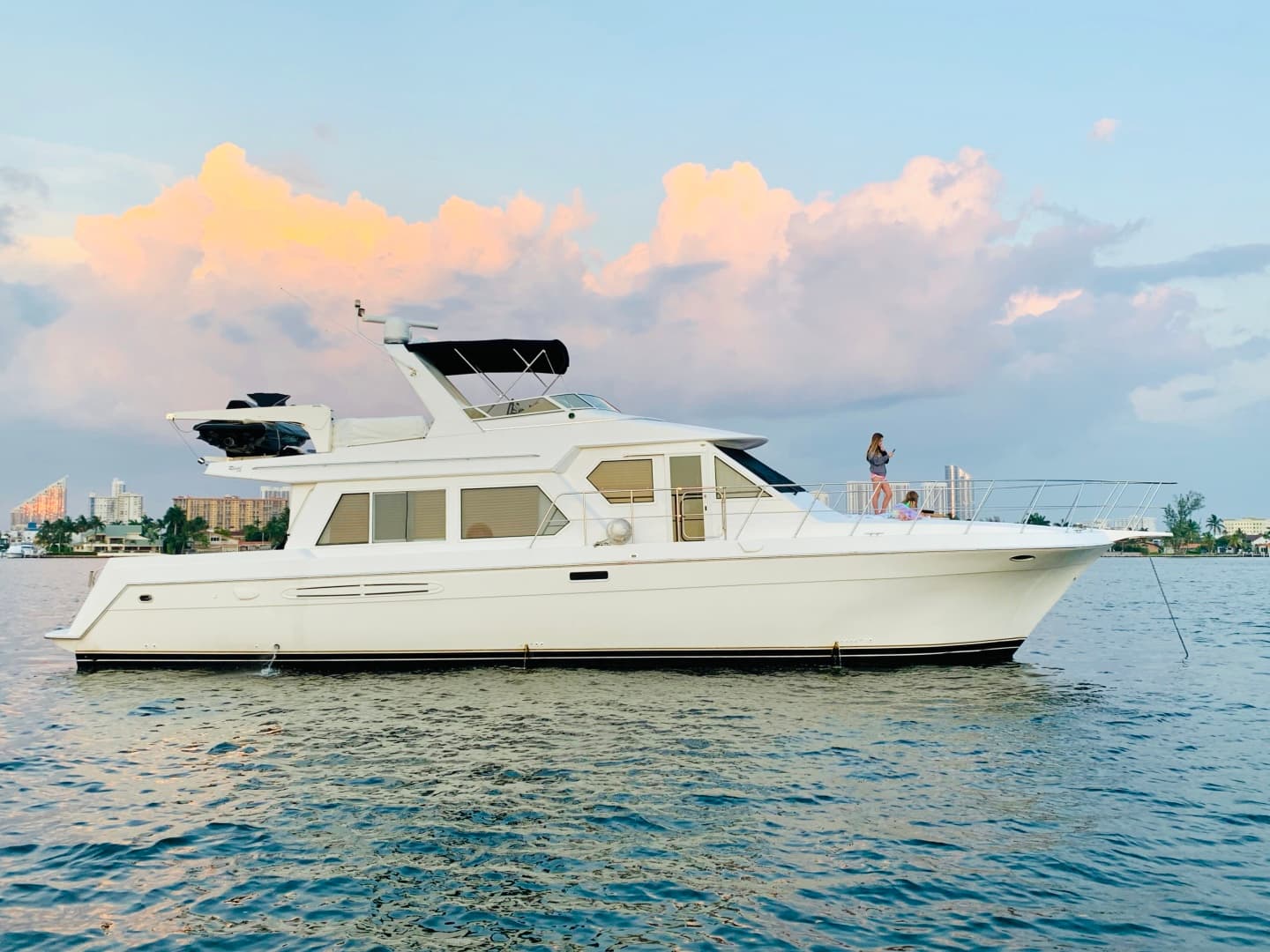 The Motley Crew — 2003 · 57' · 3 Cabins · Pre-Owned