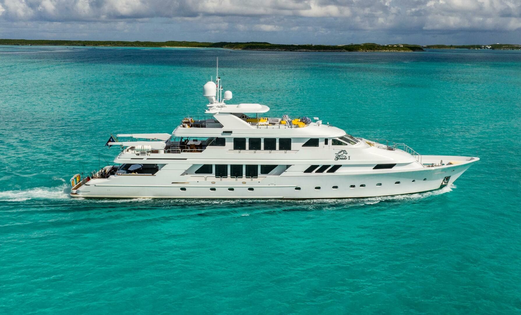 GRADE I — 1995 · 142' · 6 Cabins · Pre-Owned
