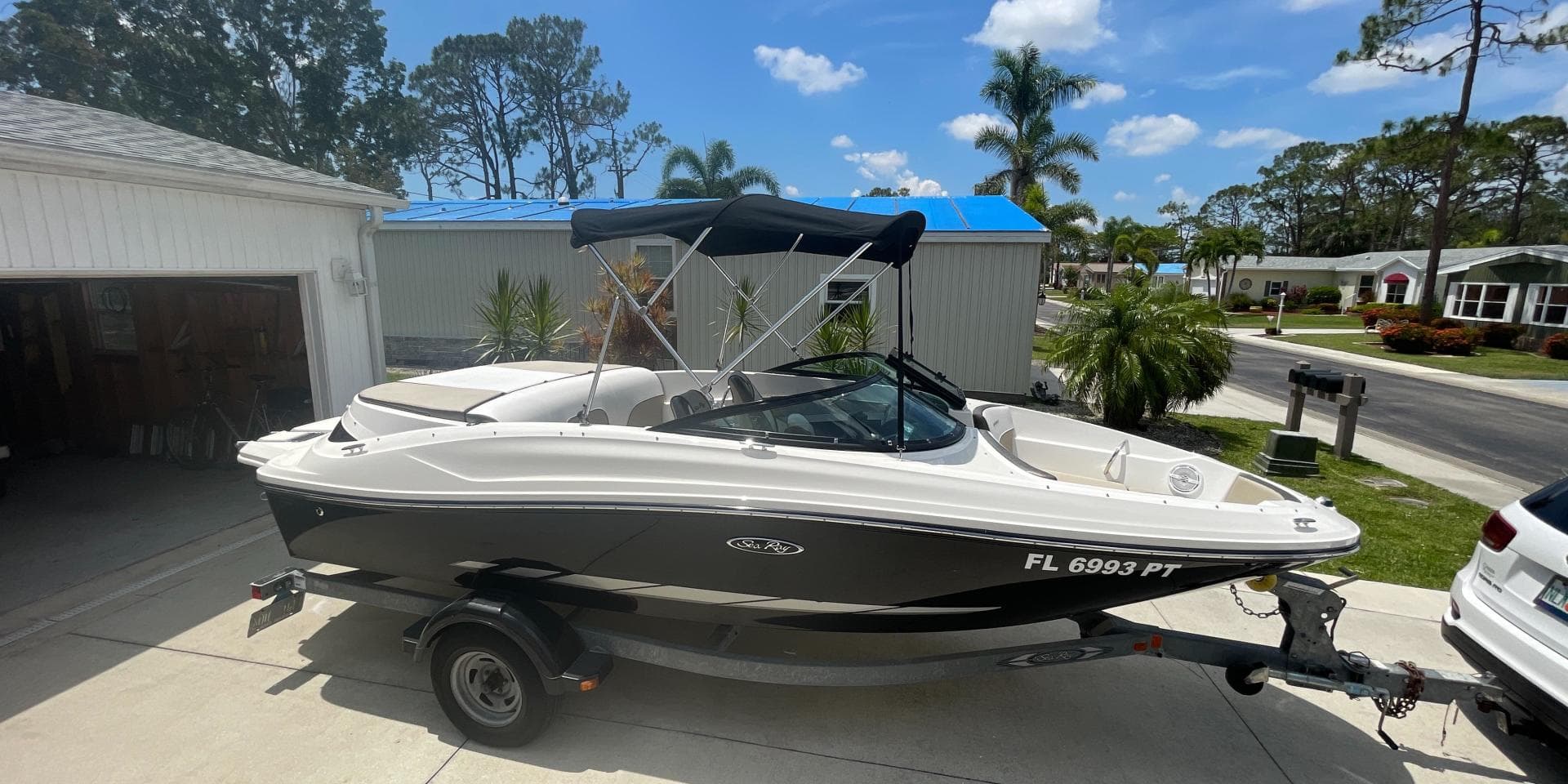 2015 Sea Ray 190 Sport — 2015 · 19' · Pre-Owned