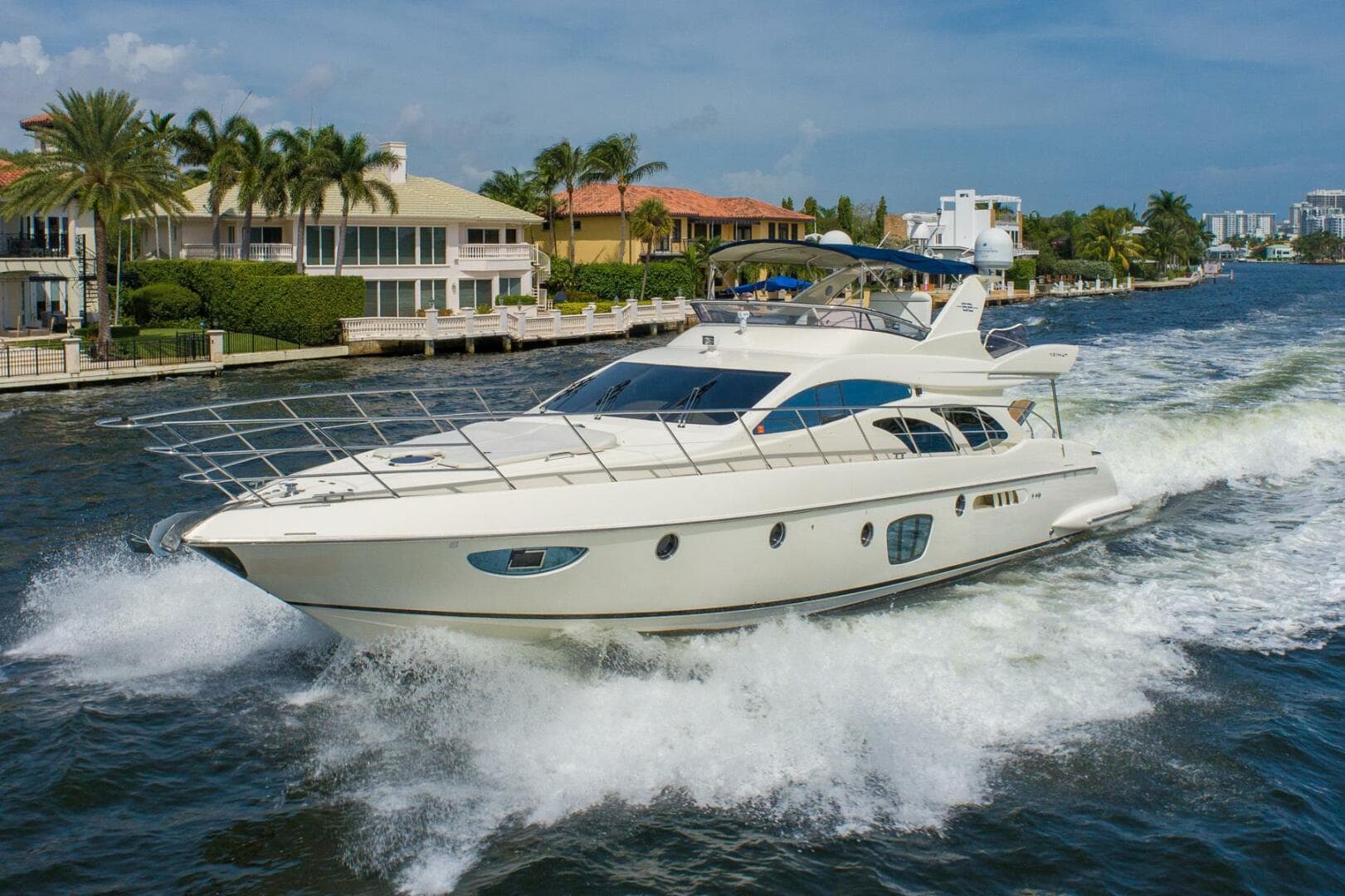 Amar — 2009 · 65' · 3 Cabins · Pre-Owned