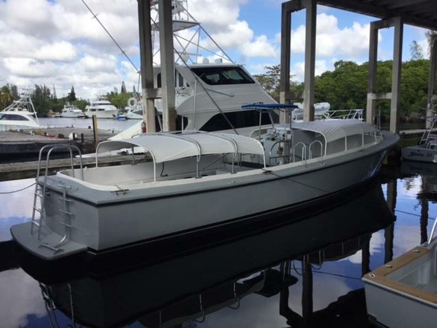 White Seal — 1979 · 50' · Pre-Owned