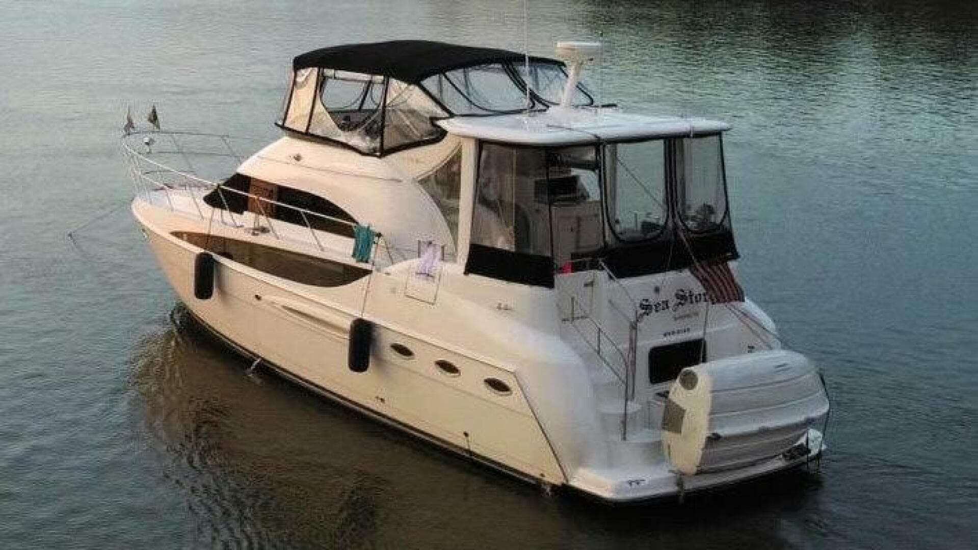 Sea Stories — 2004 · 40' · 2 Cabins · Pre-Owned
