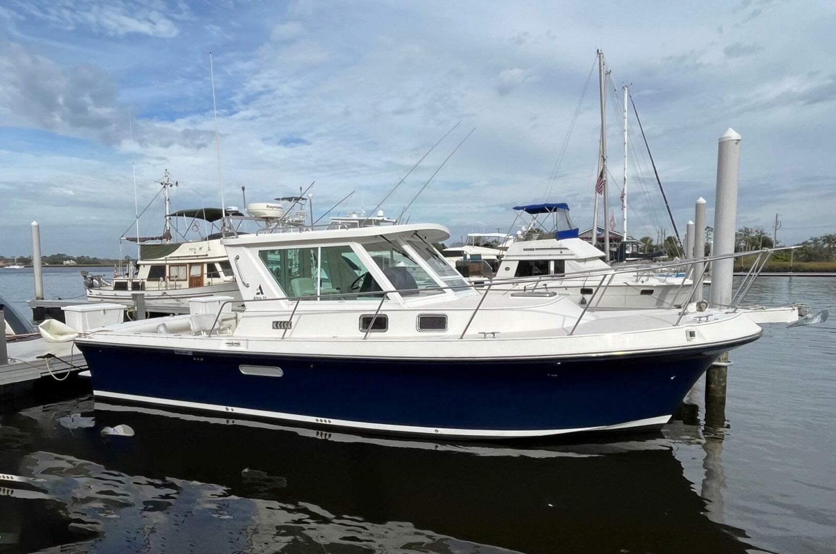 Prime Time — 2005 · 31' · Pre-Owned