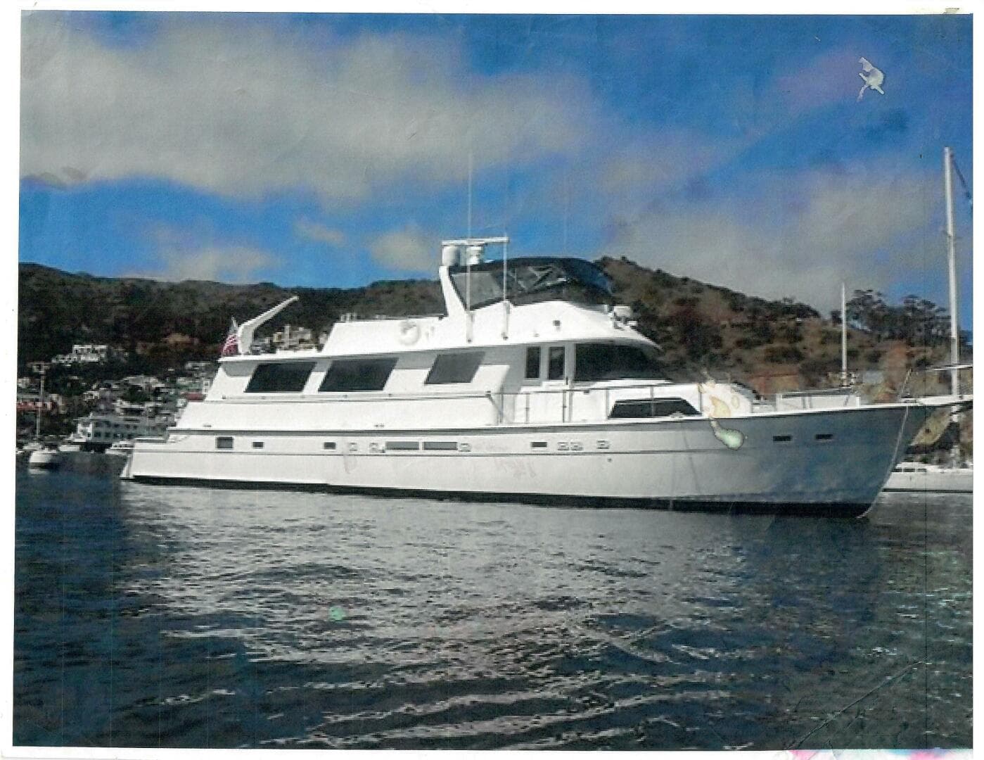 Lady T — 1986 · 70' · 4 Cabins · Pre-Owned