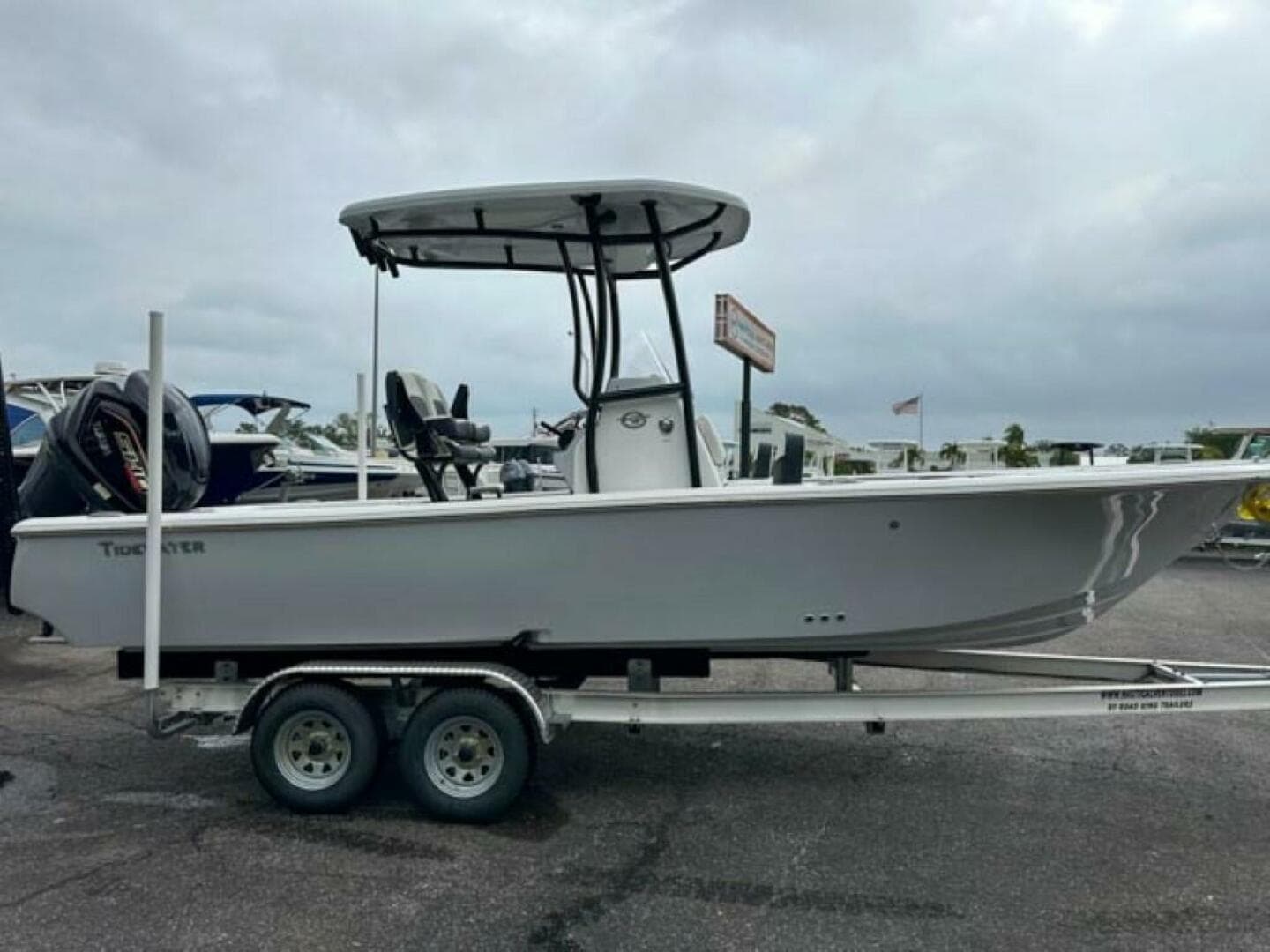 2024 Tidewater 2300 Carolina Bay — 2024 · 23' · New