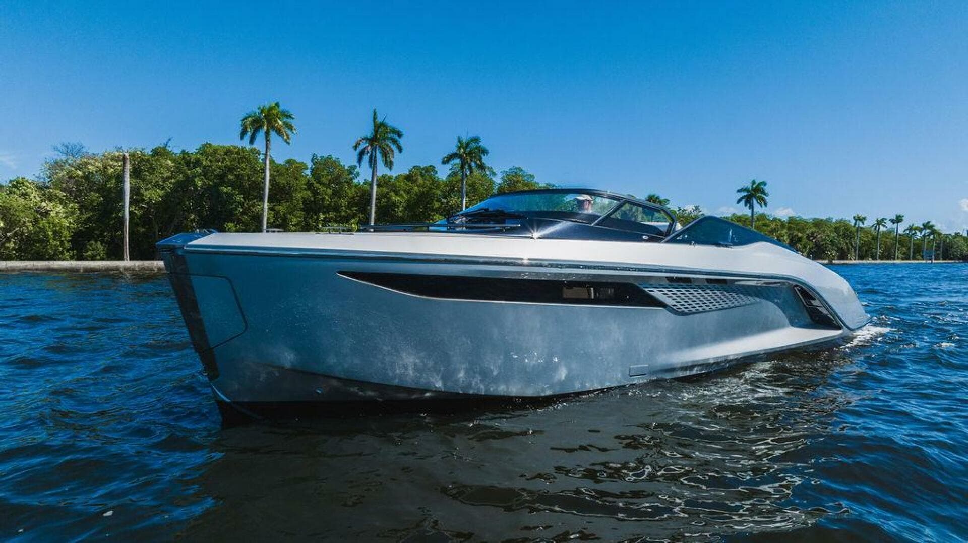 Little Princess — 2020 · 35' · 1 Cabin · Pre-Owned