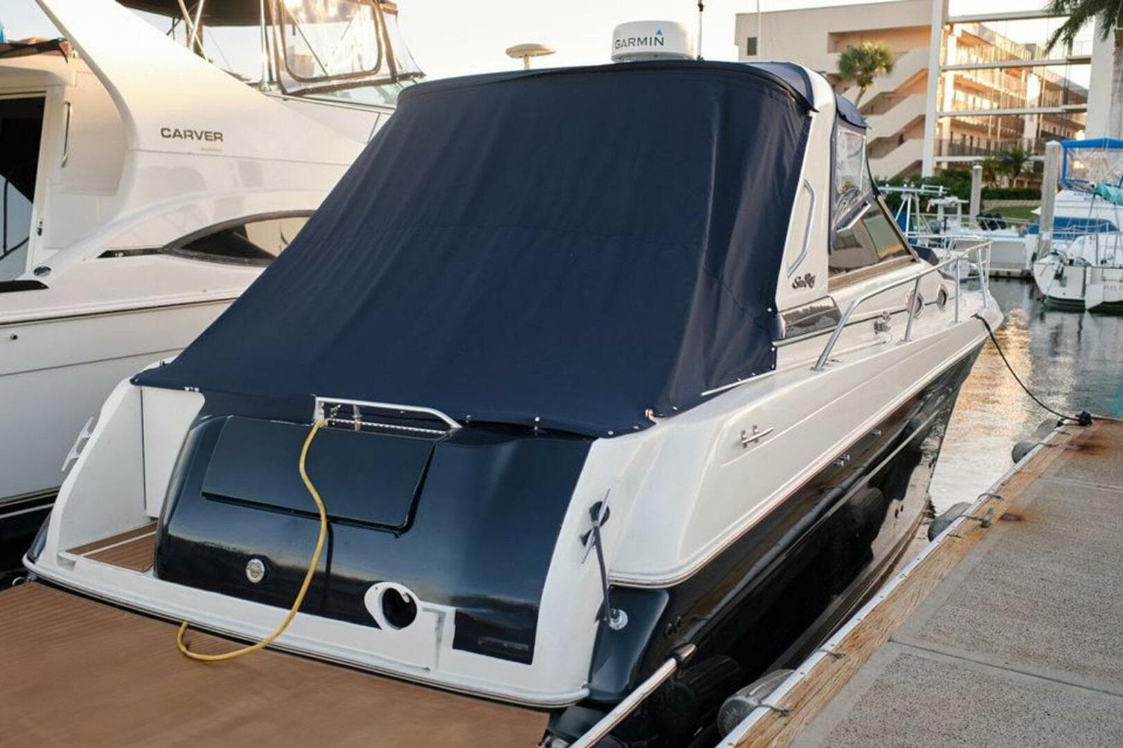 1997 Sea Ray 290 Sundancer — 1997 · 29' · 1 Cabin · Pre-Owned