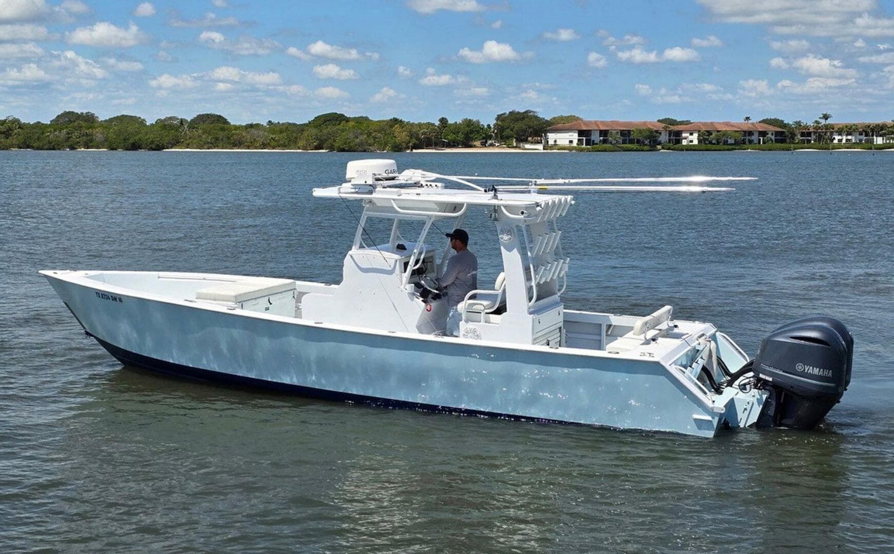 2012 Contender Custom 33 Center Console — 2012 · 33' · Pre-Owned