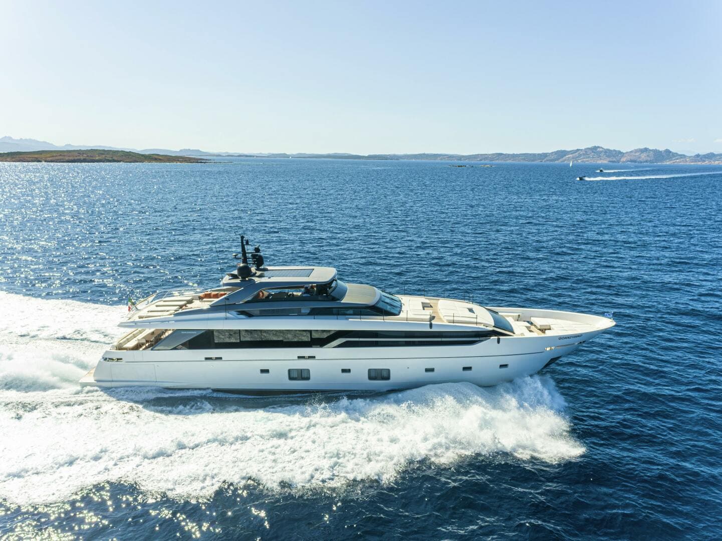 BLUE ANGEL — 2021 · 121' · 4 Cabins · Pre-Owned