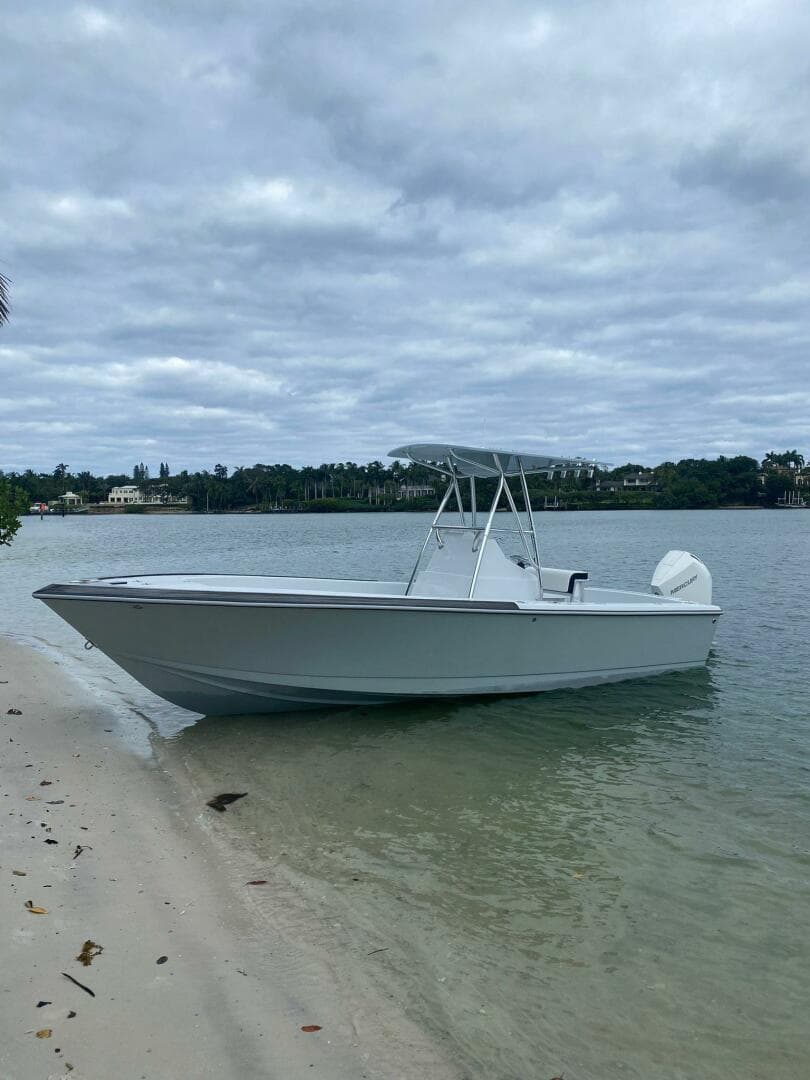 1988 Intrepid 24 — 1988 · 24' · Pre-Owned