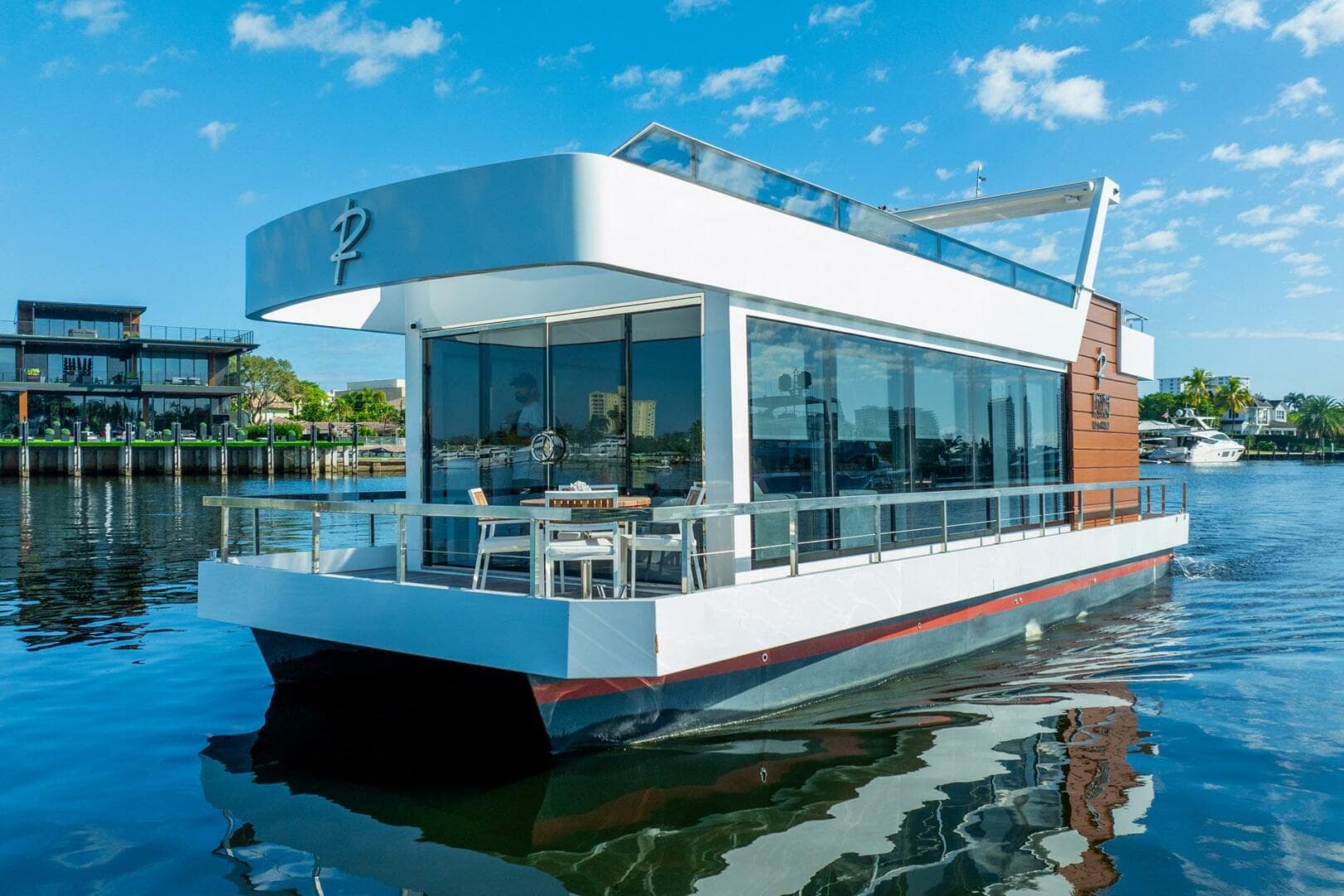 2023 Reina Boats 44DR — 2023 · 44' · 2 Cabins · Pre-Owned