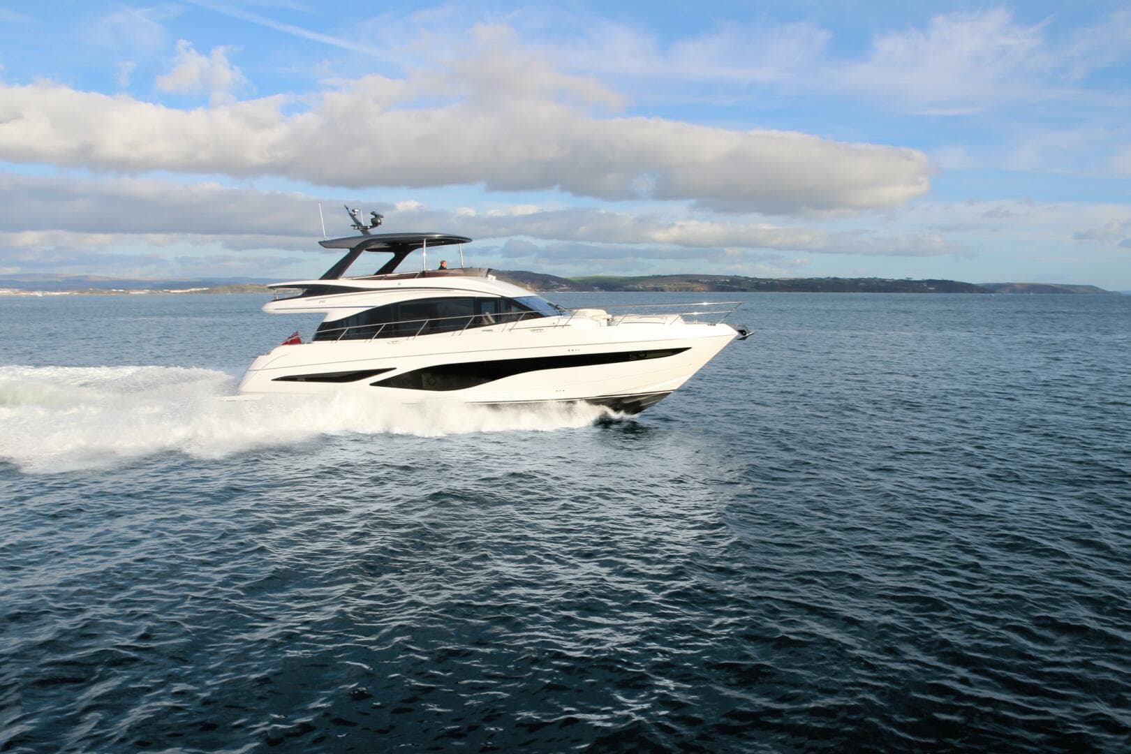 Princess F65 — 2026 · 65' · New