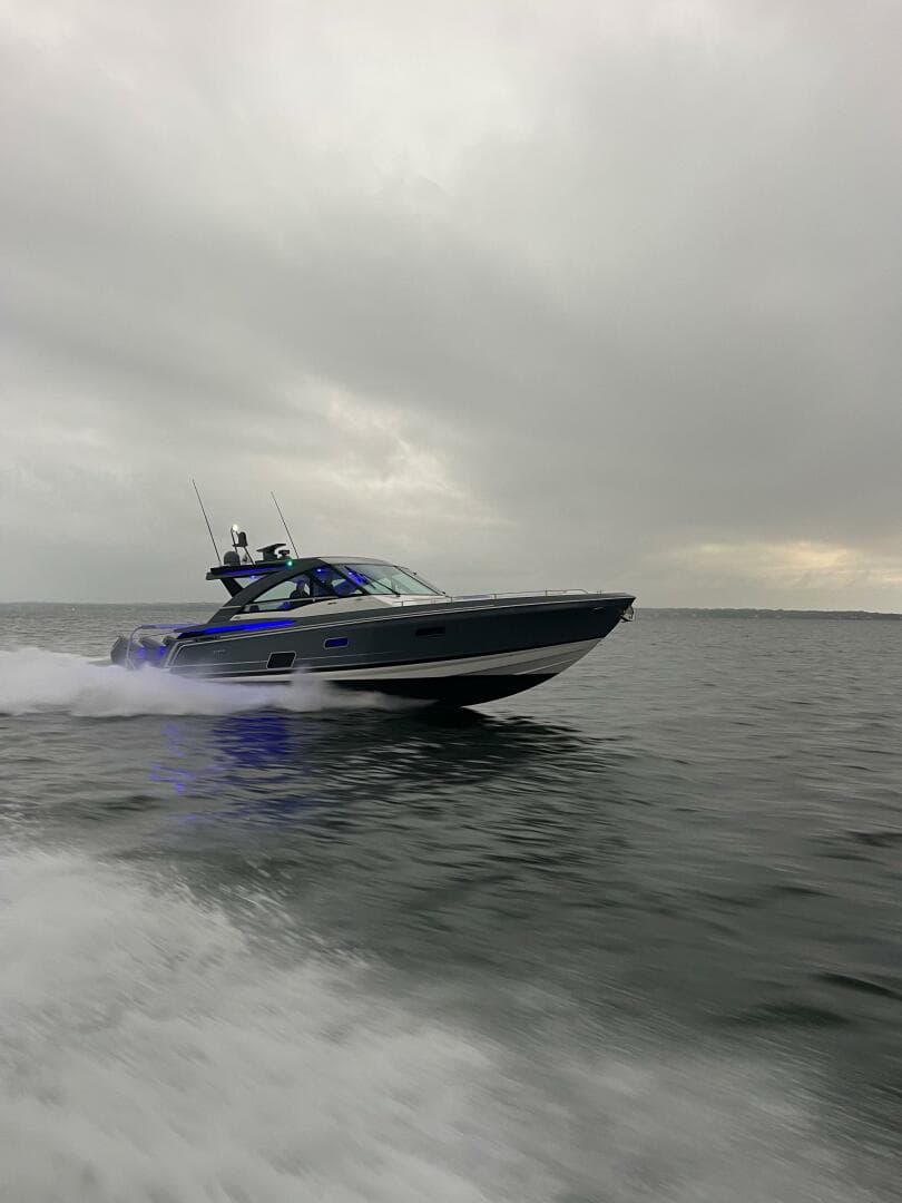 2024 Formula 430 Super Sport Crossover — 2024 · 43' · Pre-Owned