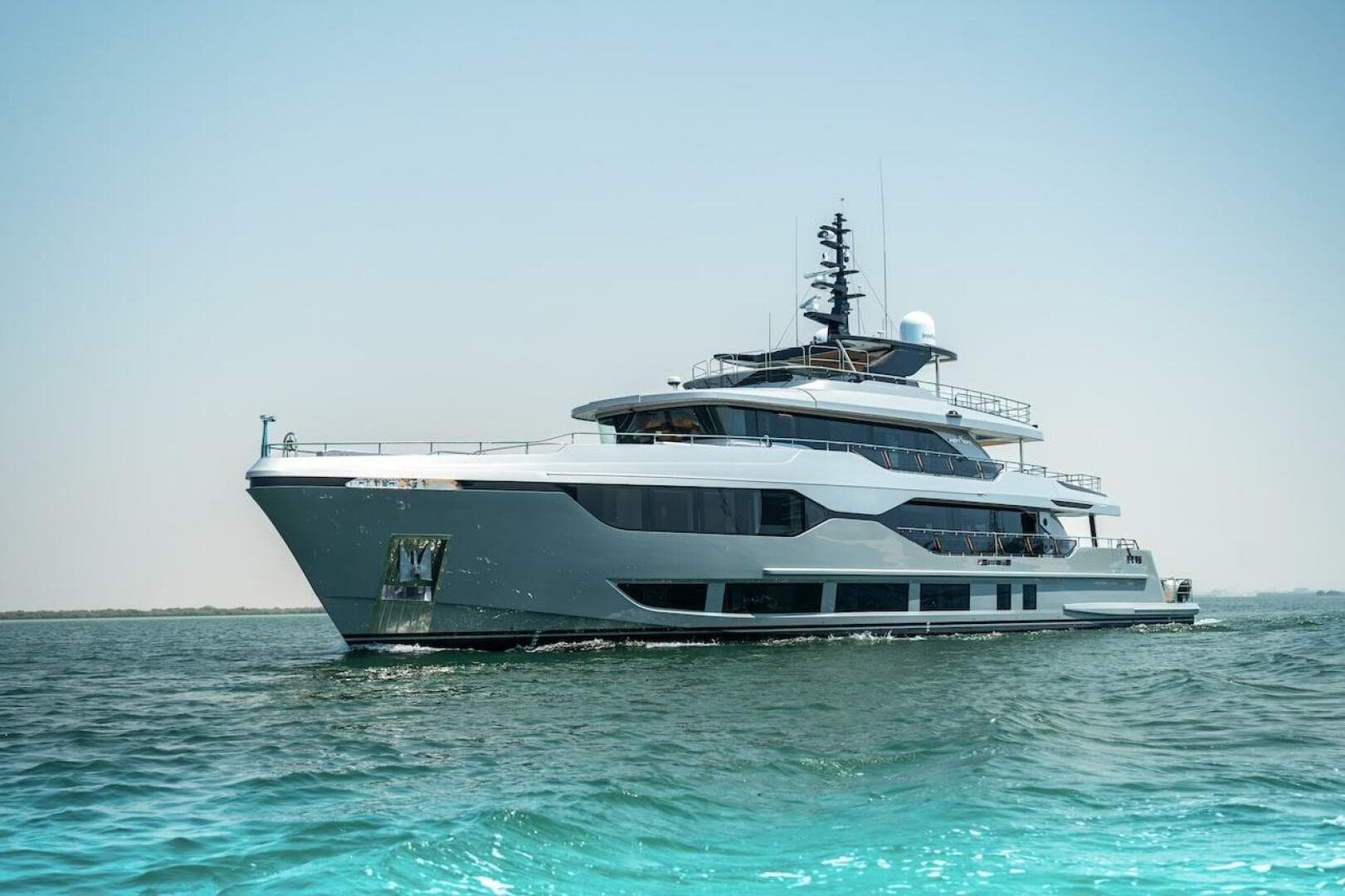 Fractional Ownership Available — 2025 · 120' · New