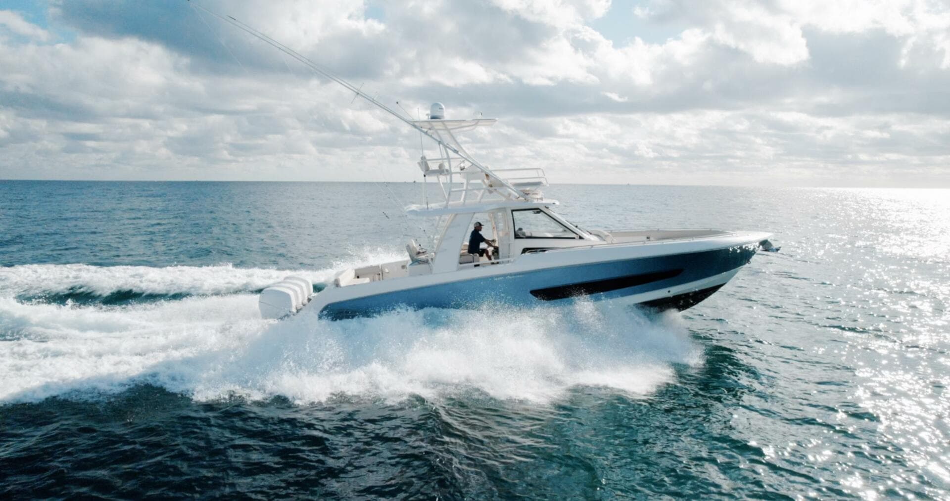 2017 Boston Whaler — 2017 · 42' · Pre-Owned
