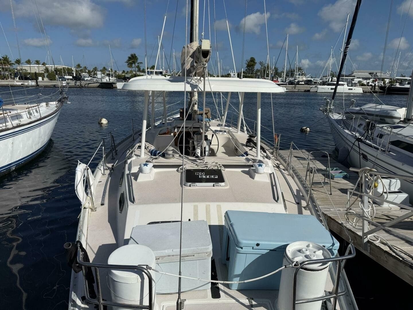 WILD THING — 1989 · 44' · 2 Cabins · Pre-Owned