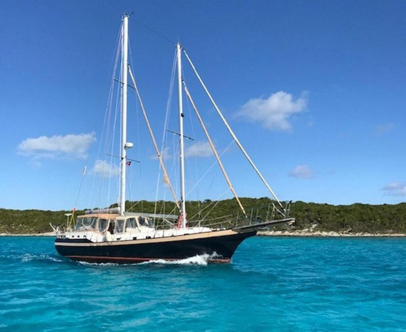 Running On Empty — 2013 · 46' · 2 Cabins · Pre-Owned