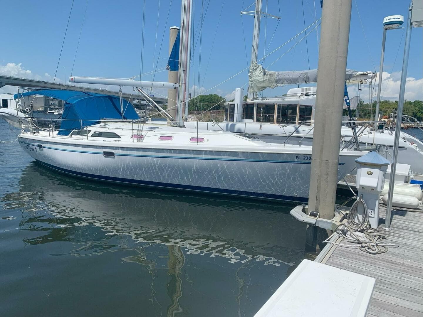Set Free — 1995 · 41' · 2 Cabins · Pre-Owned