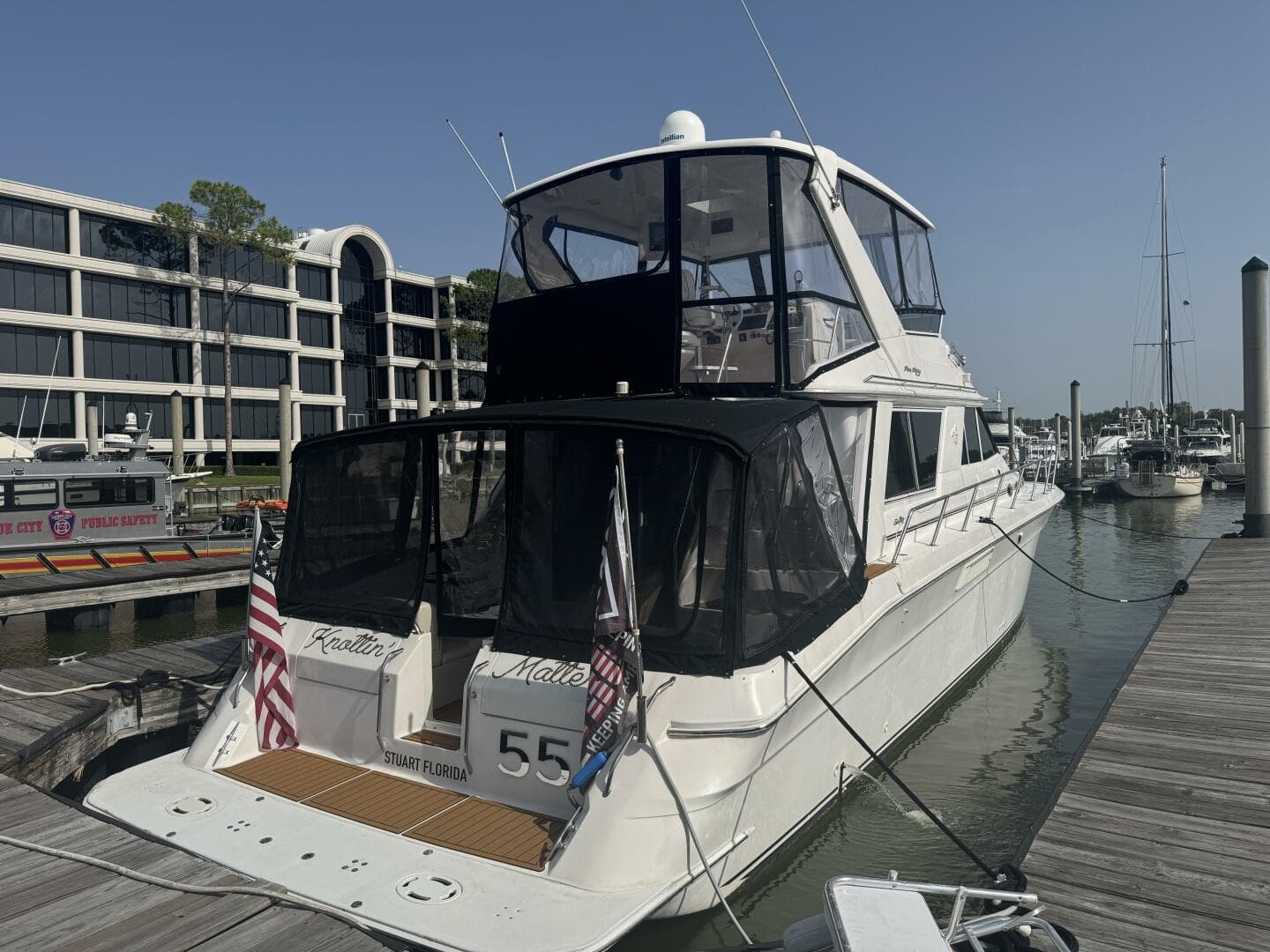 Knottin Matters — 1998 · 57' · 2 Cabins · Pre-Owned