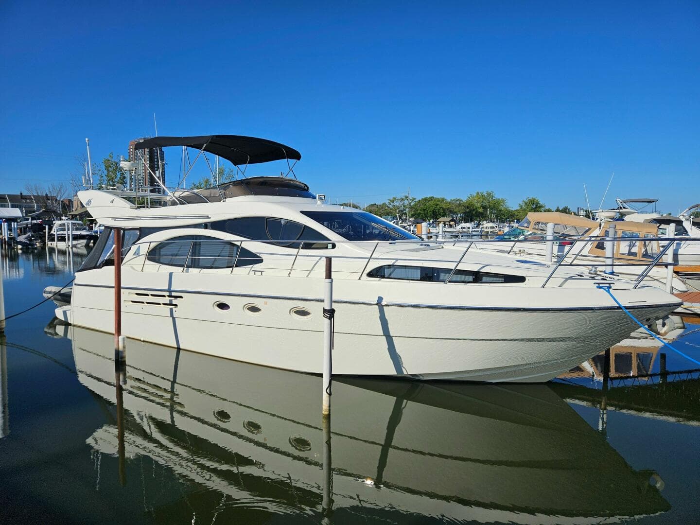 Bella Vita — 2003 · 48' · Pre-Owned