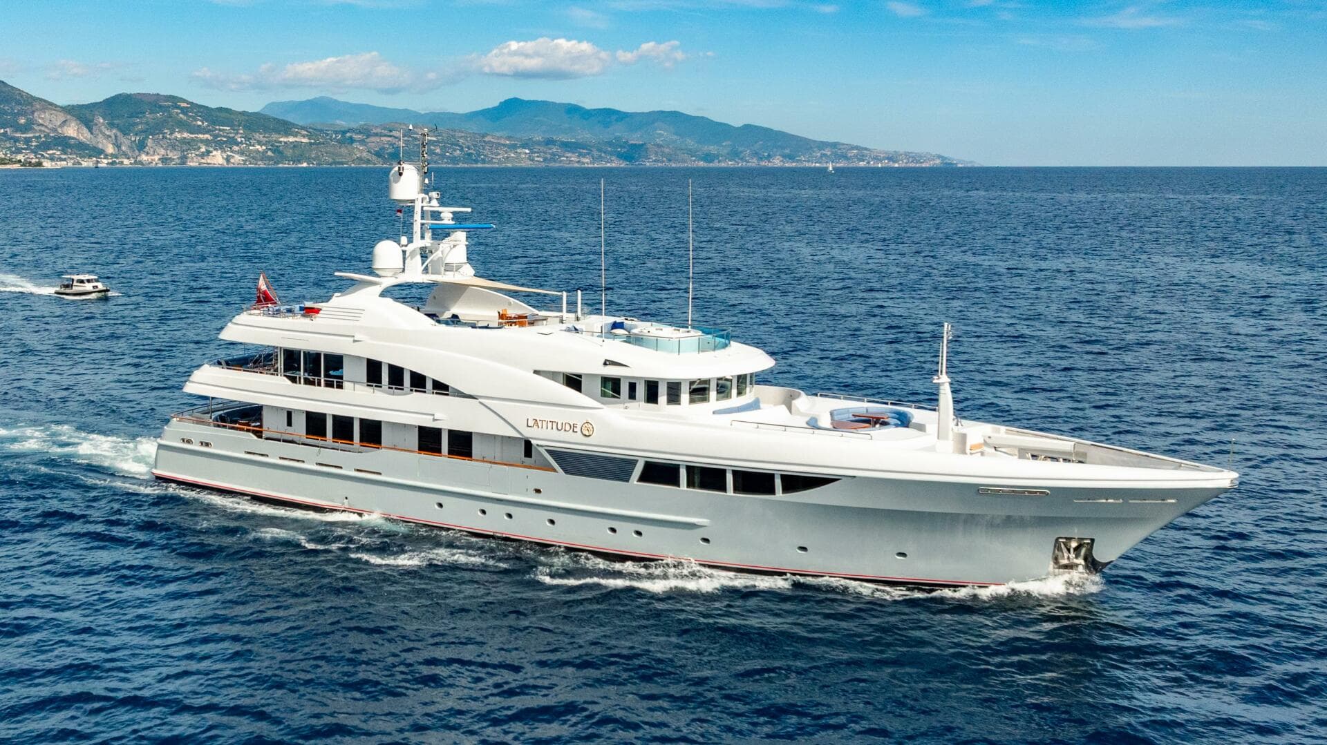 LATITUDE — 2009 · 147' · 5 Cabins · Pre-Owned