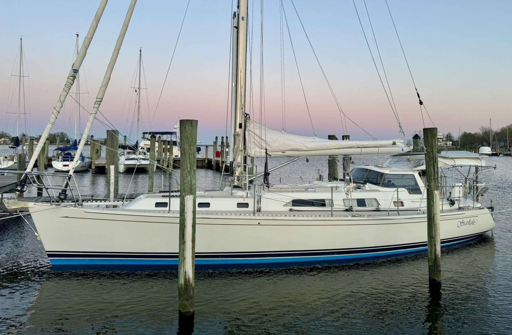 Starlight — 2016 · 46' · Pre-Owned